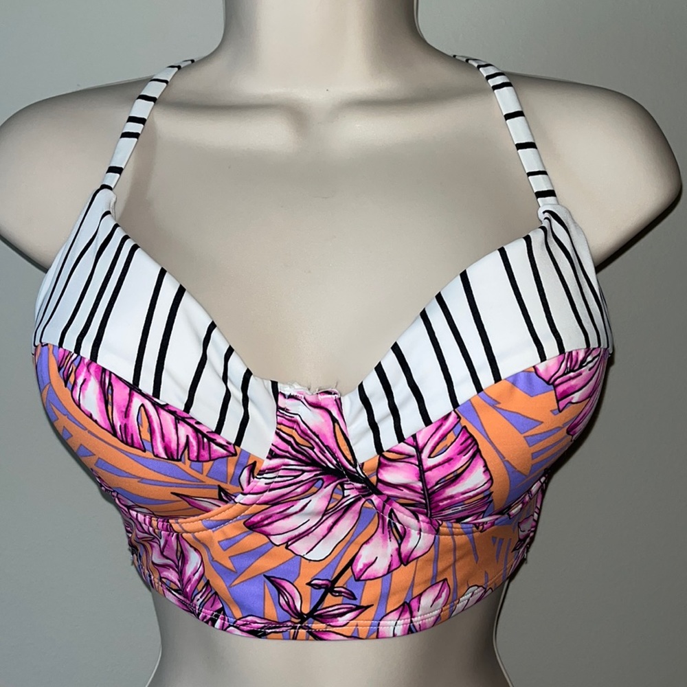 *NEW* Salt and Cove Bikini Top